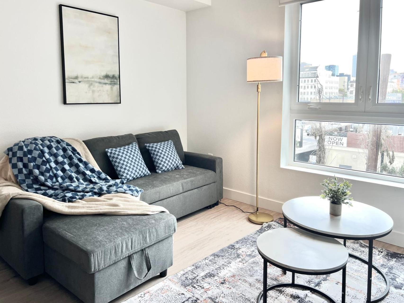 Chic Urban Retreat In Heart Of La, Steps From Attractions! Hotel Los Angeles Eksteriør billede