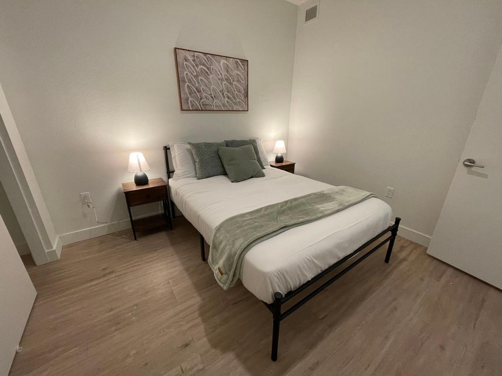 Chic Urban Retreat In Heart Of La, Steps From Attractions! Hotel Los Angeles Eksteriør billede