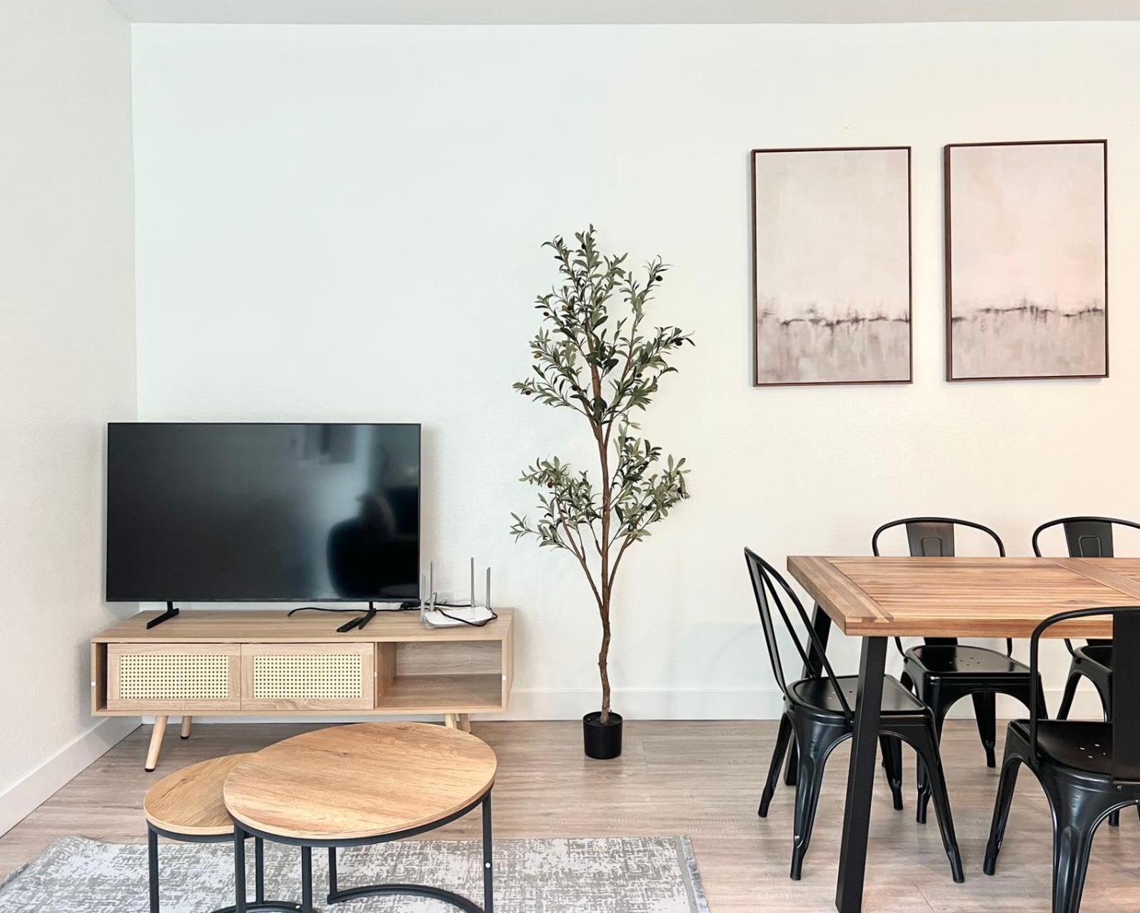 Chic Urban Retreat In Heart Of La, Steps From Attractions! Hotel Los Angeles Eksteriør billede