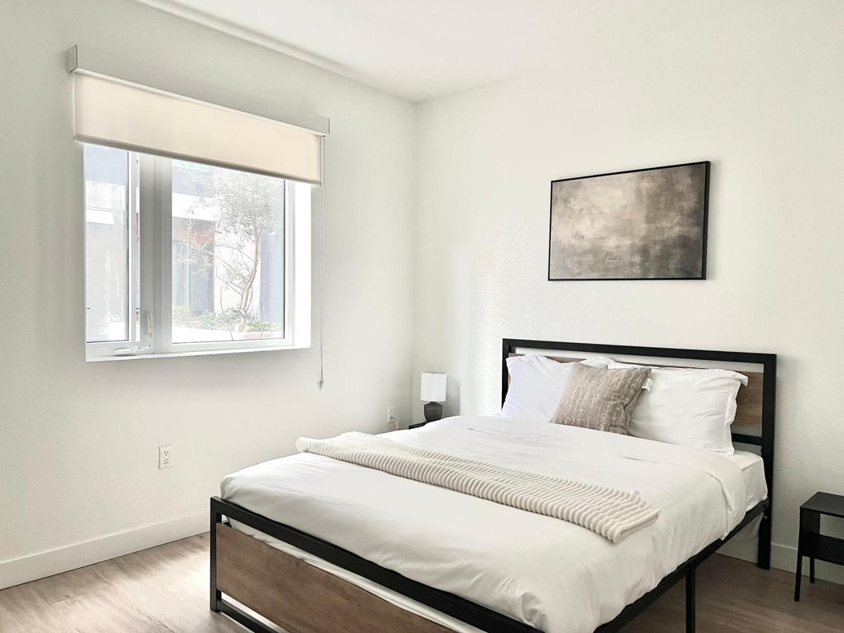 Chic Urban Retreat In Heart Of La, Steps From Attractions! Hotel Los Angeles Eksteriør billede